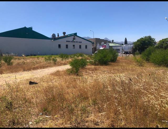 1,488M² VACANT LAND FOR SALE IN VAN DER STEL
